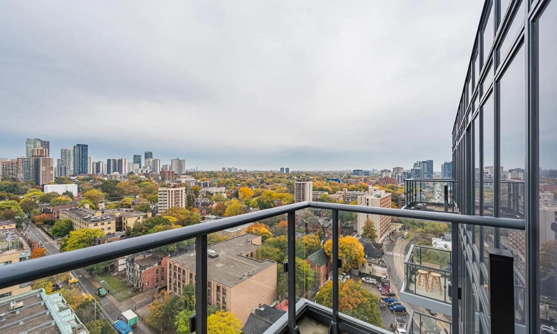 Toronto Garden Suites 0*,  加拿大