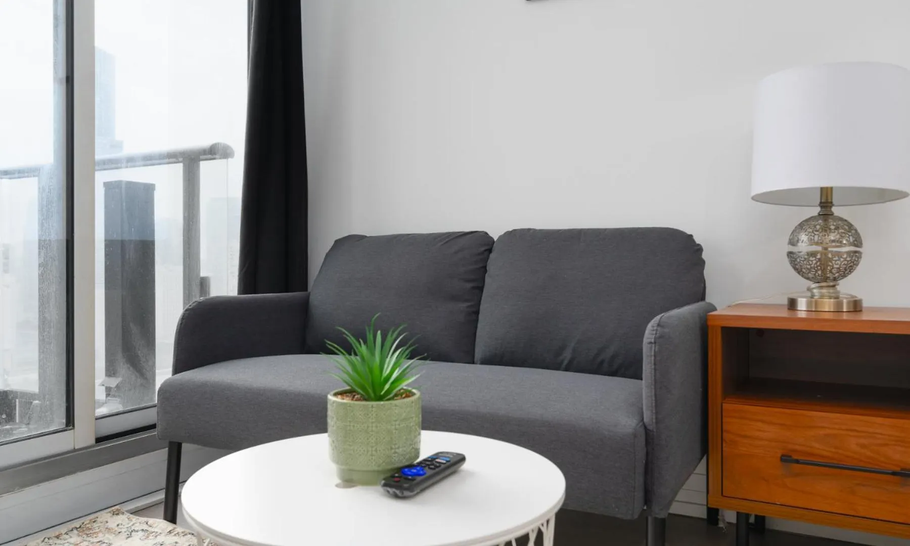 Toronto Garden Suites 0*,  캐나다